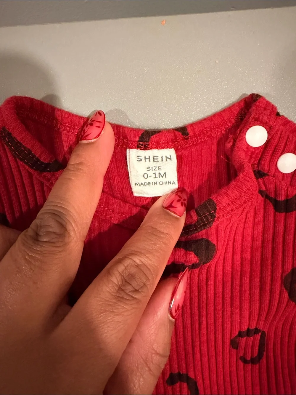 SHEIN Red Leopard Ribbed Baby One-Piece with Headband